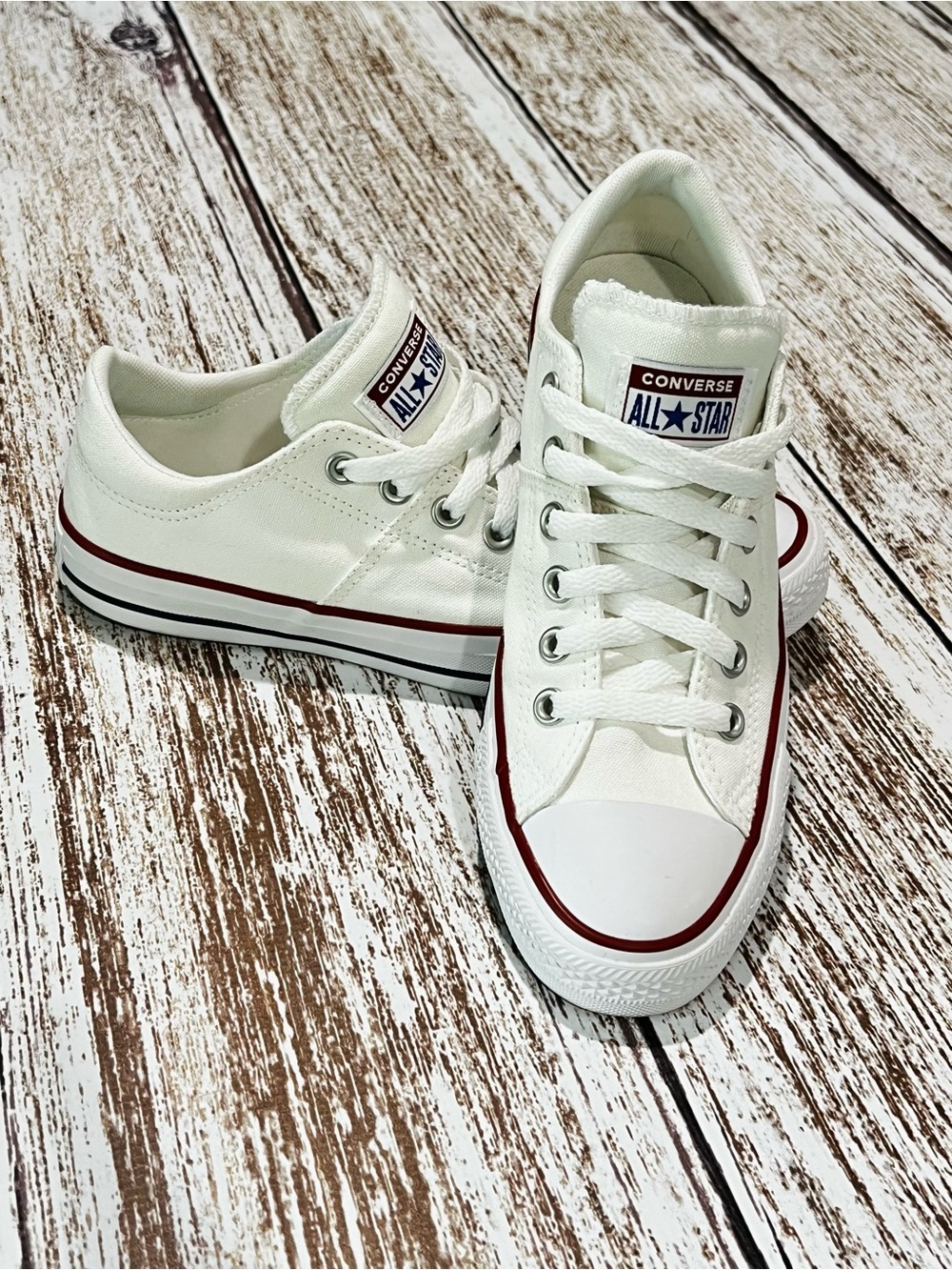 Converse | Women's Chuck Taylor All Star Madison Low Top Sneaker